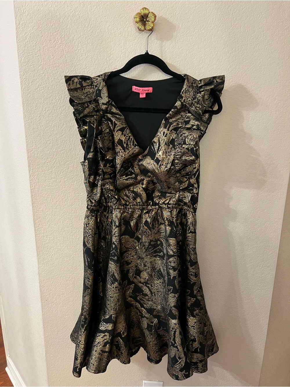Betsy Johnson Gold & Black Floral Jacquard Ruffle Dress